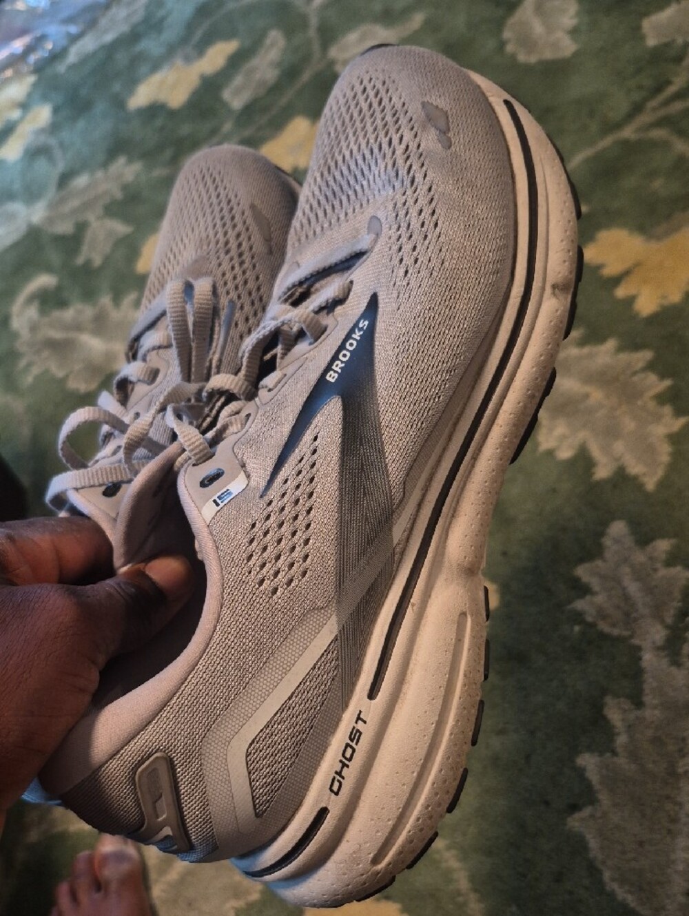 Brooks Men's Light Gray Lace-Up Running Shoes - Picture 4 of 12